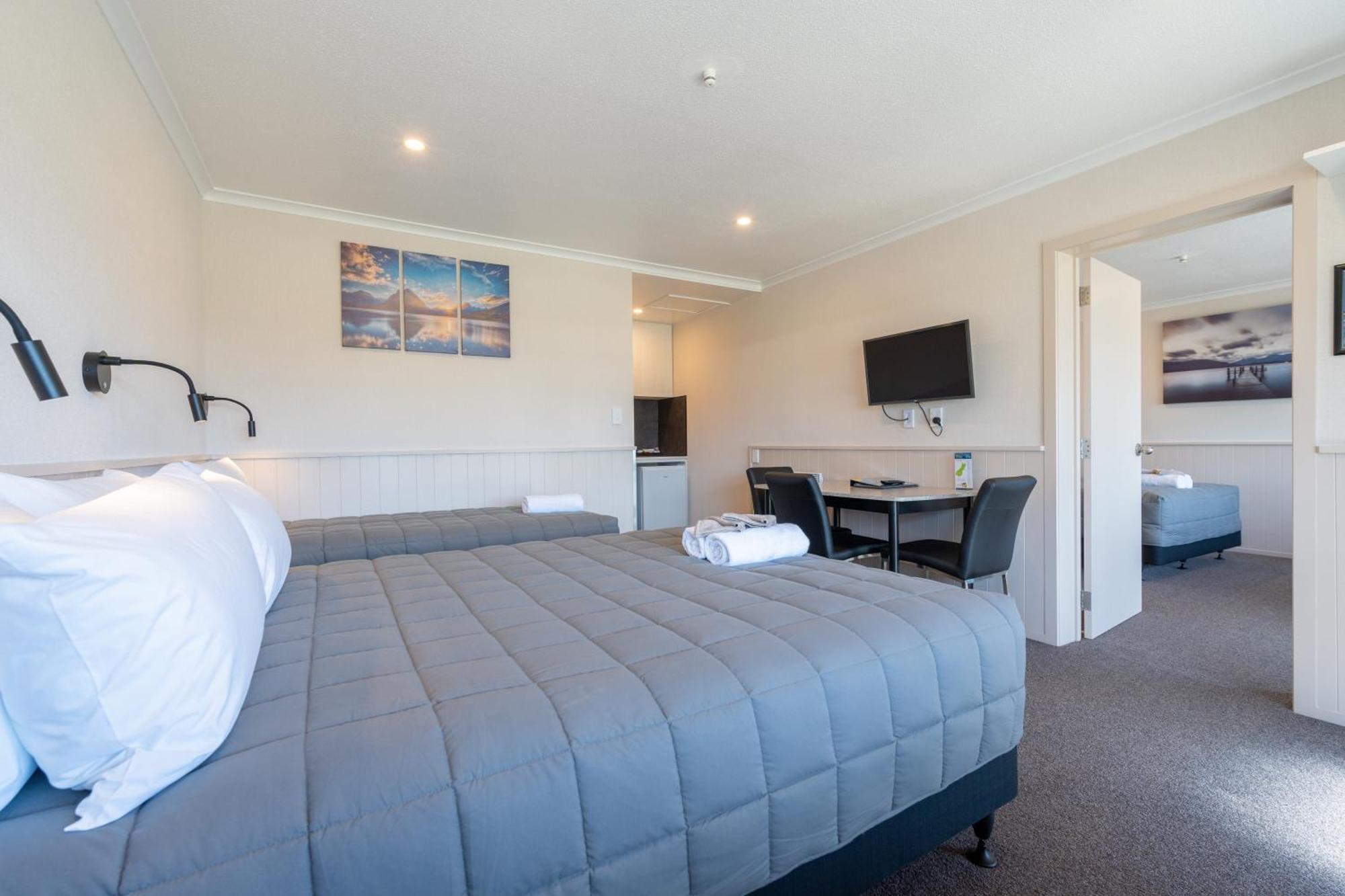 Te Anau Top 10 Holiday Park&Motels Dış mekan fotoğraf