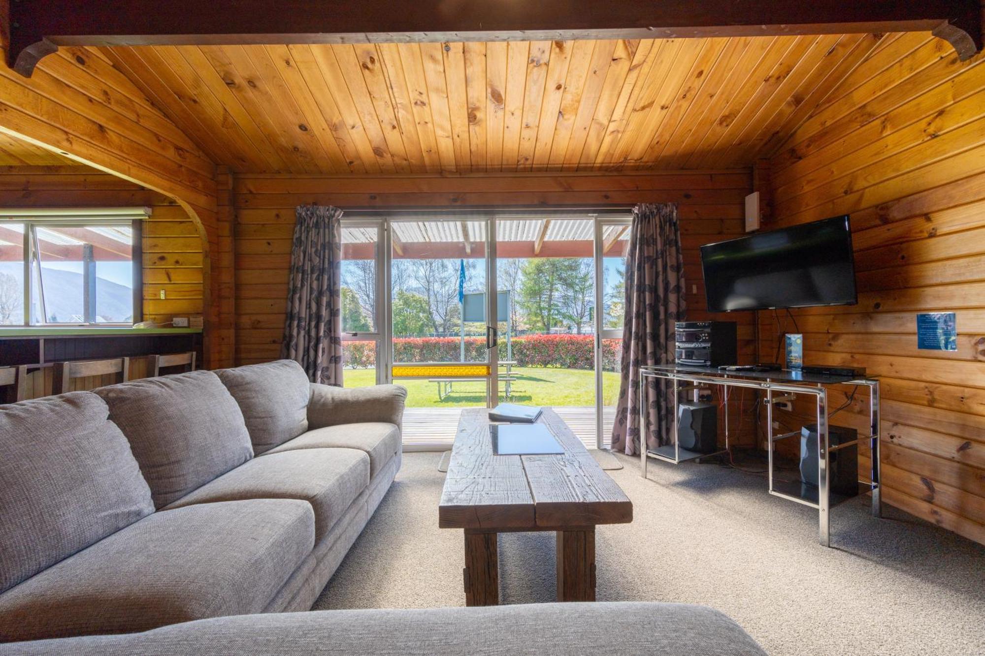 Te Anau Top 10 Holiday Park&Motels Dış mekan fotoğraf