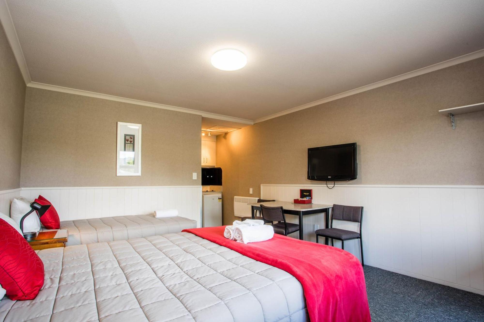 Te Anau Top 10 Holiday Park&Motels Dış mekan fotoğraf